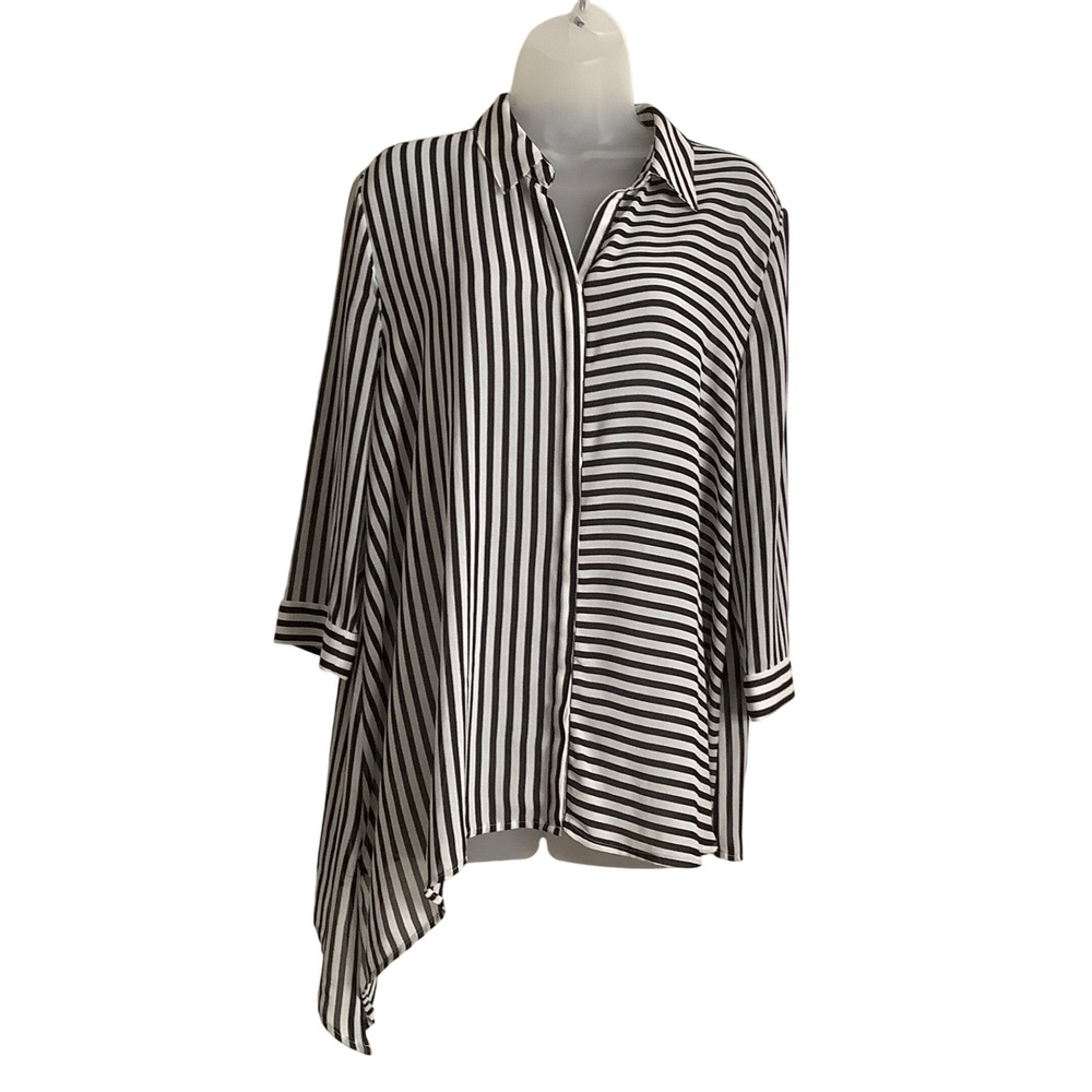 Chico's Black White Striped Asymmetrical Sharkbite Hem Tunic Blouse Size 2 L